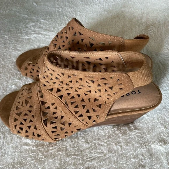 Torrid ankle bootie size 8.5W - Picture 4 of 7